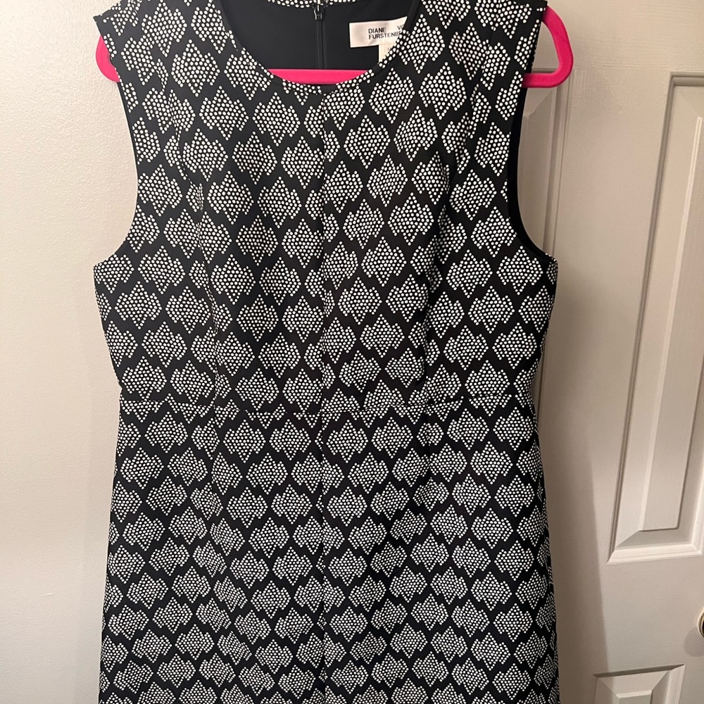 Black and white sleeveless cocktail dress